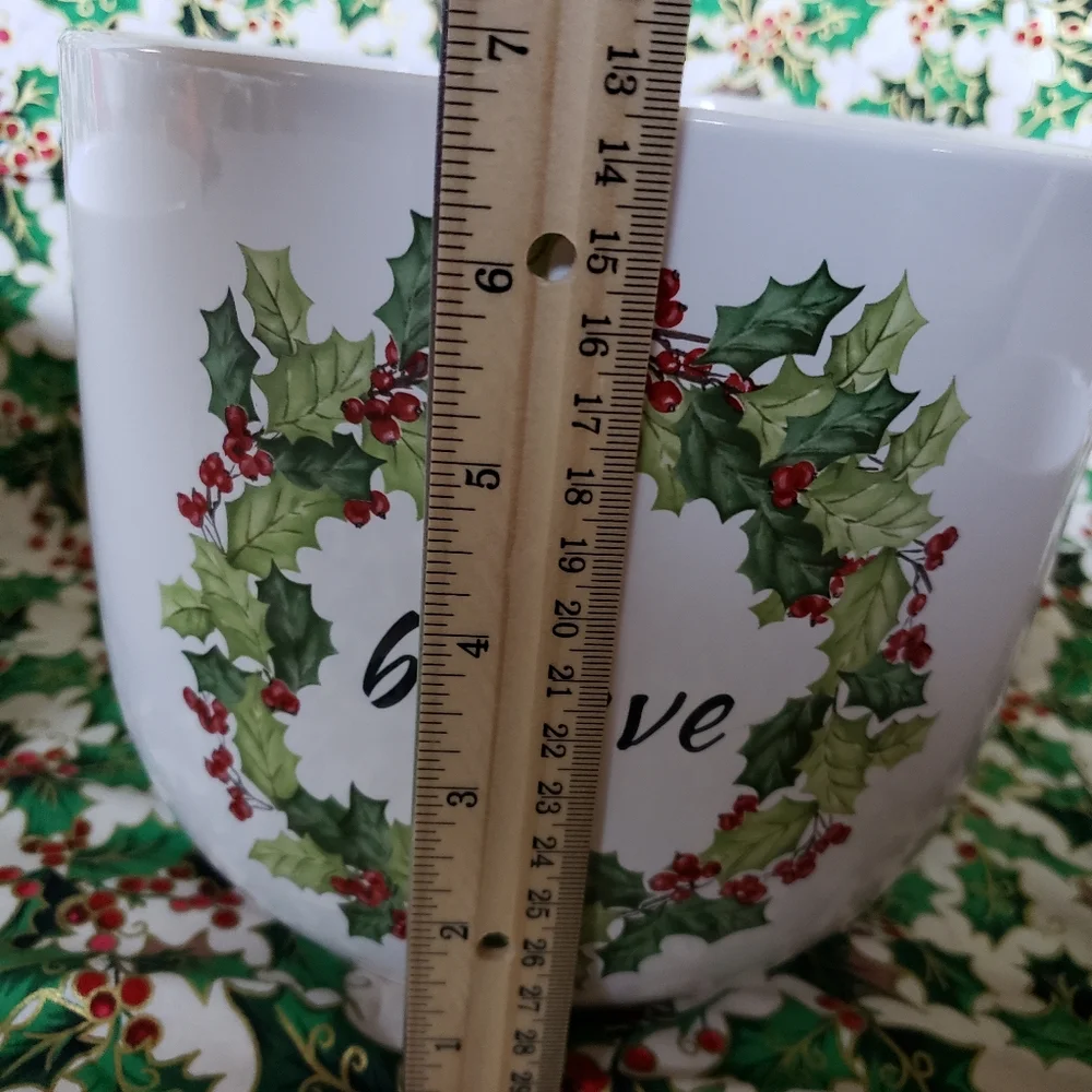 N/A christmas bowls